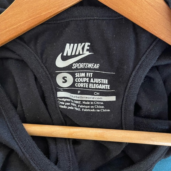 Women’s Nike black with purple/teal logo racerback tank top Small - Picture 3 of 4